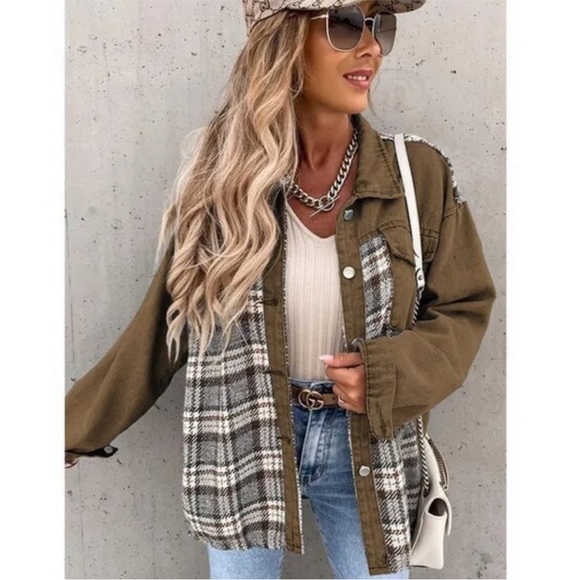 Jackets & Blazers - Brown plaid shacket